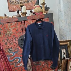 Man's Light Weight Sweater